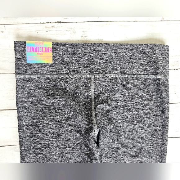 NEW 2015 Victoria's Secret PINK ULTIMATE Gray Yoga Crop Leggings Hidden Pocket - Picture 6 of 7